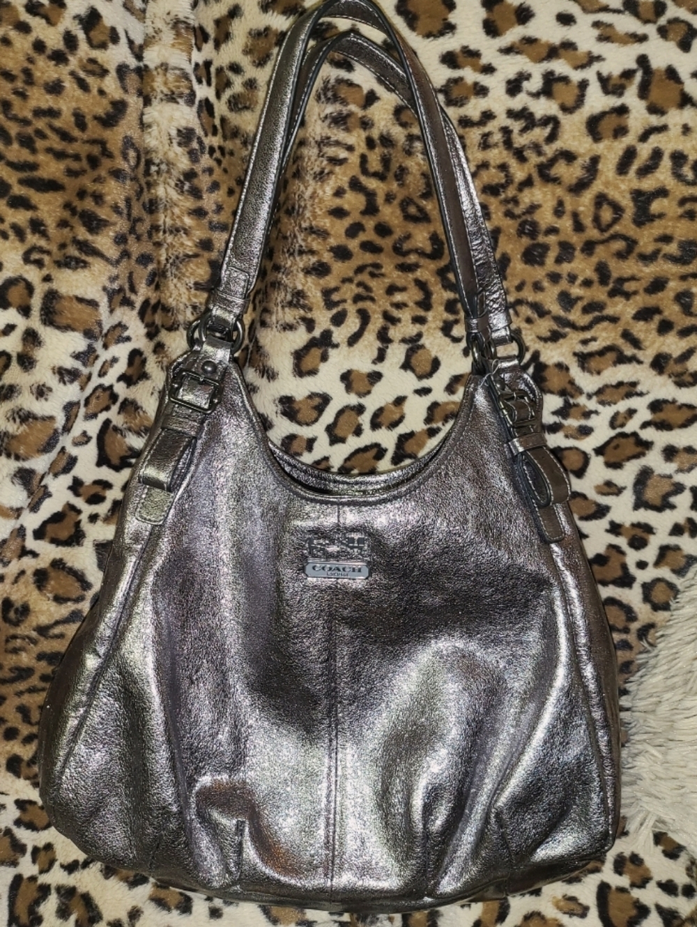 NEW Coach Madison Maggie Shimmering Silver Shoulder Bag Vintage NWOT - Picture 4 of 16